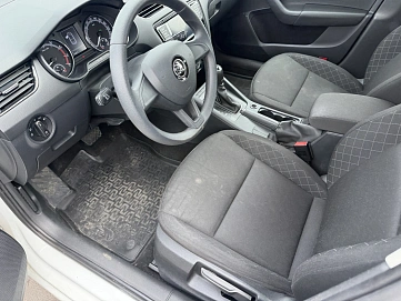 Skoda Octavia, 2020г., передний привод, автомат