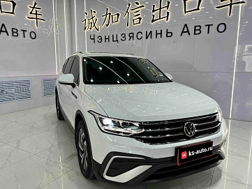 Volkswagen Tiguan, 2022г., передний привод, робот