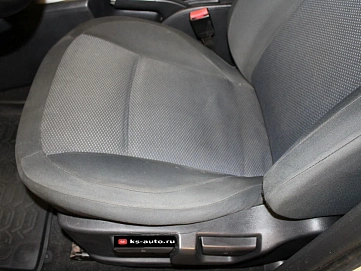 Nissan Qashqai, 2010г., передний привод, механика