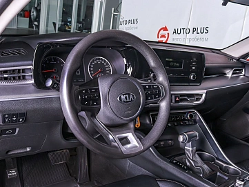 Kia K5, 2020г., передний привод, автомат